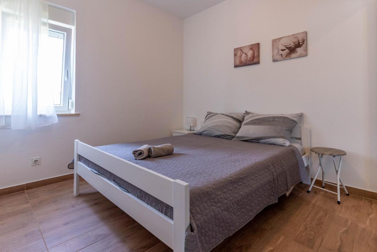Briuni Riviera Apartment PUY Eksteriør bilde