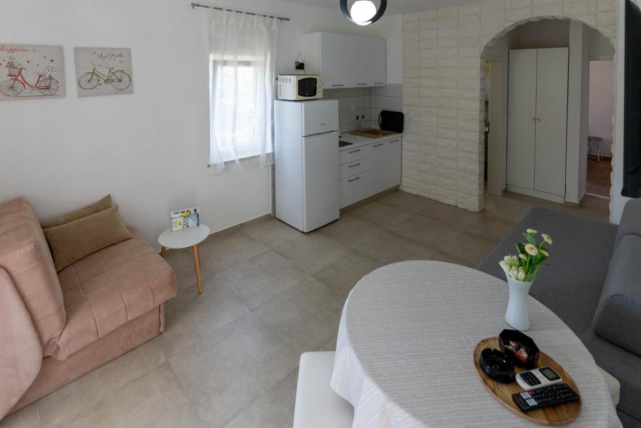 Briuni Riviera Apartment PUY Eksteriør bilde